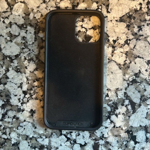 Quadlock IPhone 12 Pro Max Case - Picture 2 of 3